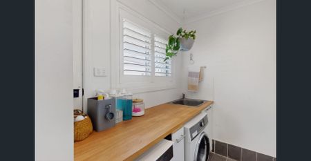 Modern Comfort Meets Family Charm in a Quiet Maroochydore Court - Photo 3