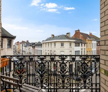 Authenthiek appartement met balkon in Harmoniewijk! - Photo 2