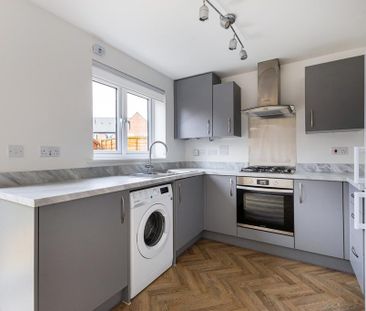 3 bedroom semi-detached house to rent - Photo 2