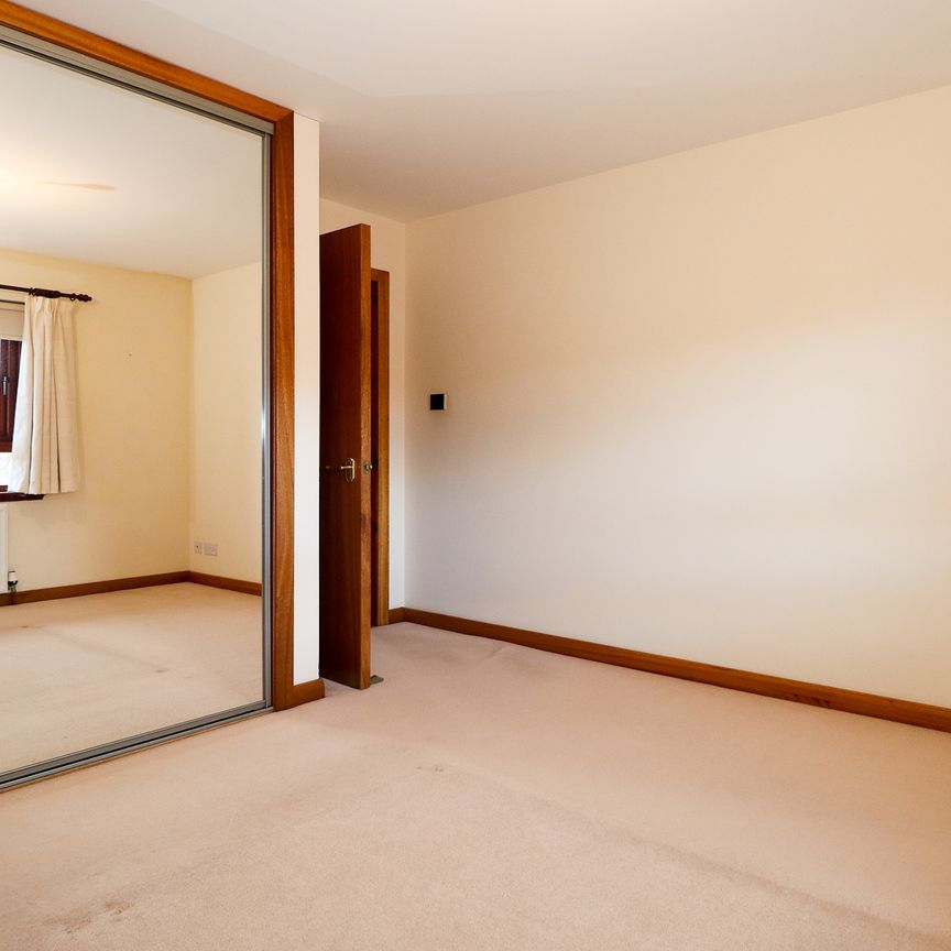 Carmichael Court, Dundee - Photo 1