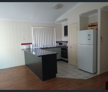 Great location Neat & Tidy 3 Bed, 1 Bath - Photo 1