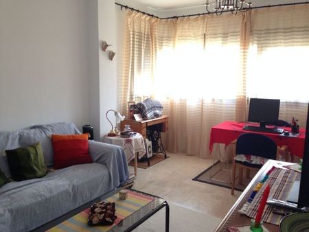 Alquiler de piso en Camino del Colmenar - Photo 3