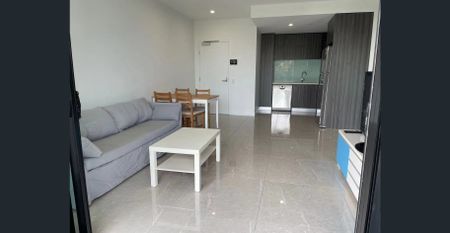 Furnished 1 bedroom unit - Photo 4