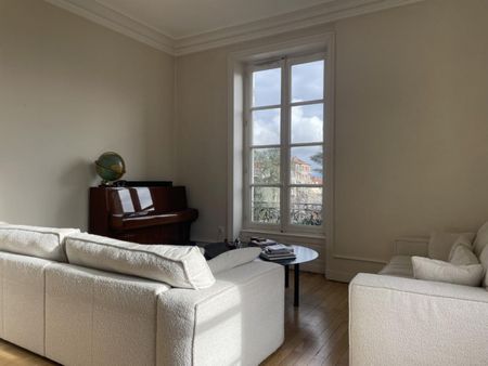 APPARTEMENT T4 A LOUER A ROANNE - PLACE DES PROMENADES - Photo 2