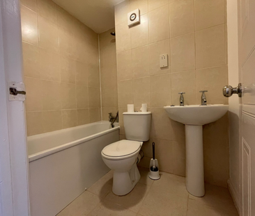 1 bedroom flat to rent - Photo 6