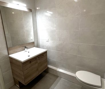 Location Appartement 1 pièce 28m² ST MAUR DES FOSSES 94100 - Photo 4