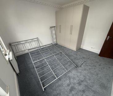 6 bedroom semi-detached house to rent - Photo 6