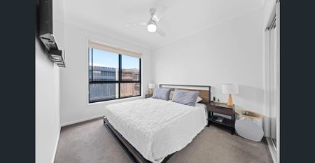 Modern Family Living in a Prime Thornlands Location - Photo 4