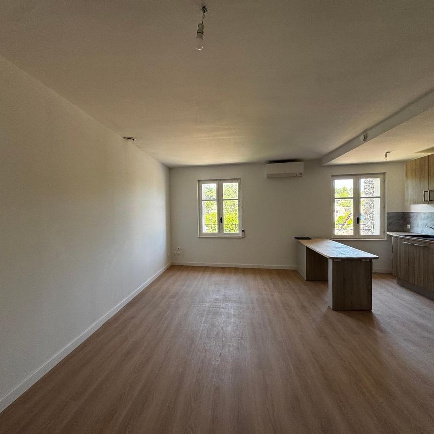 Location Appartement 3 pièces 60m² TOURVES 83170 - Photo 1