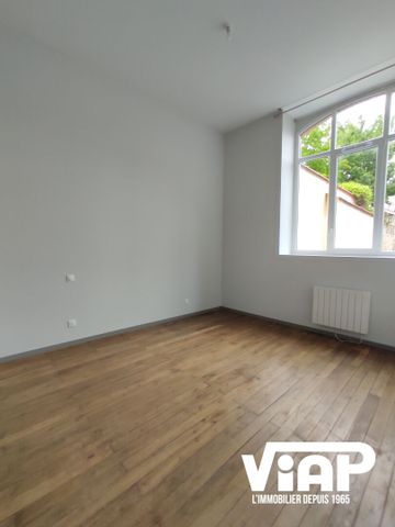 T2 PROCHE PLACE DES CARMES - Photo 2