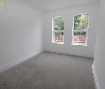 5 bedroom terraced house to rent - Photo 4