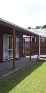 Great Family Home in Maungaraki - Photo 3