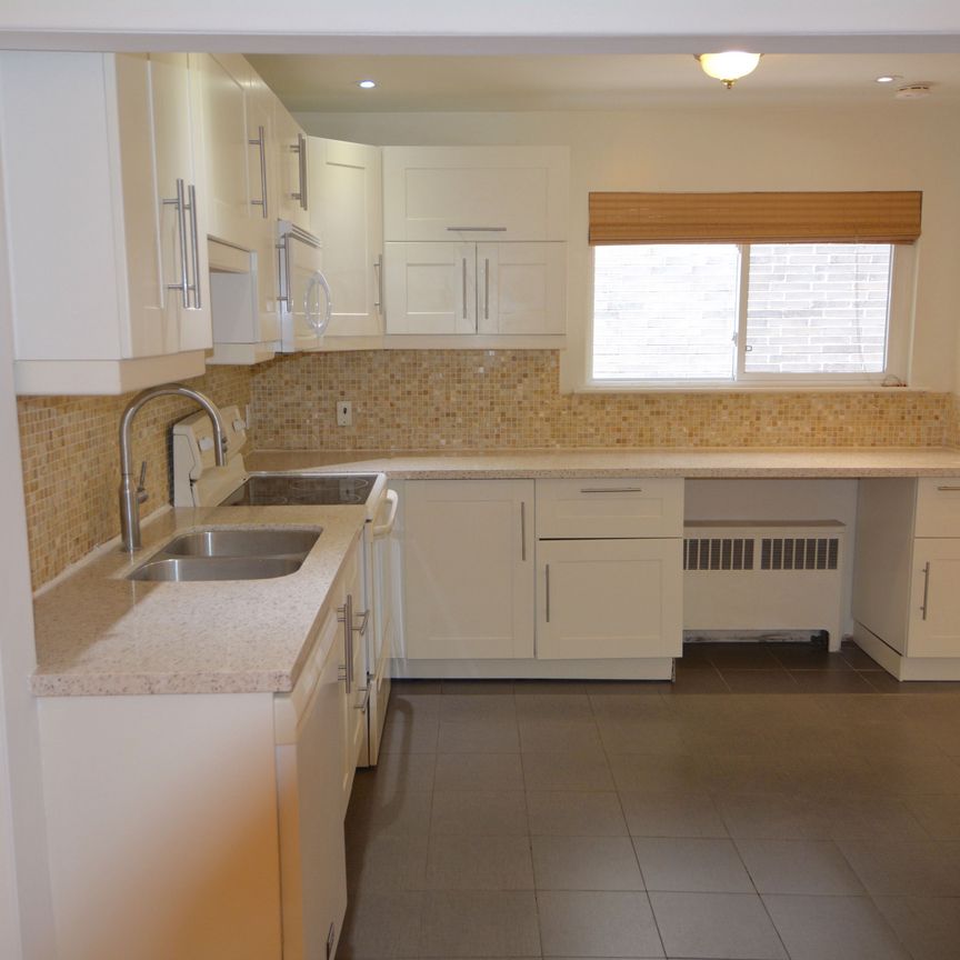 For Lease - 277 Glenforest Road Unit# Main, Toronto, Ontario - Photo 1