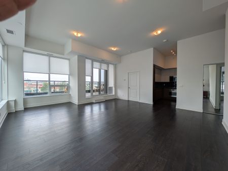 For Lease - 297 Oak Walk Drive Unit# 310, Oakville, Ontario - Photo 5
