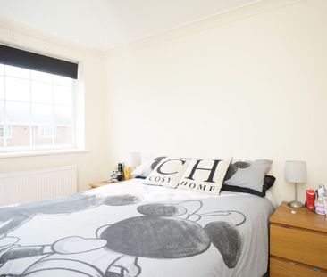 Fairfax Croft Copmanthorpe, York, - Photo 3