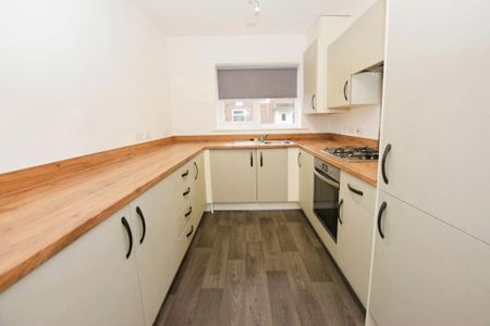 3 bedroom terraced house to rent - Photo 4