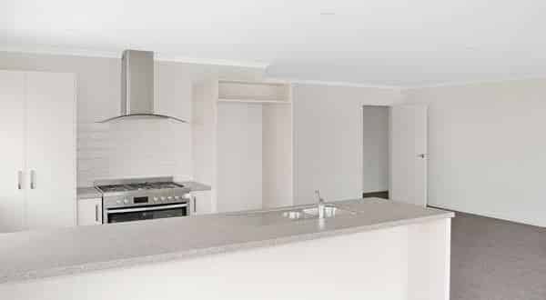 FITZHERBERT - 3 BEDROOM - Photo 1