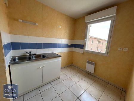 Location Appartement 3 pièces 65m² POUZAUGES 85700 - Photo 5