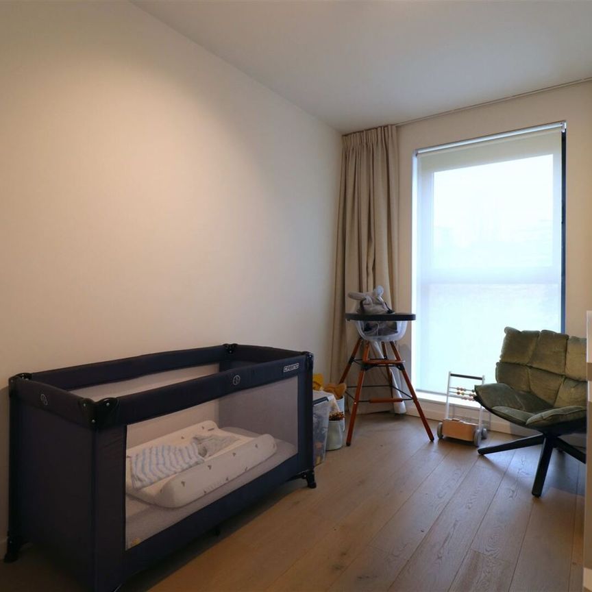 Luxe appartement met terras en parking - Photo 1