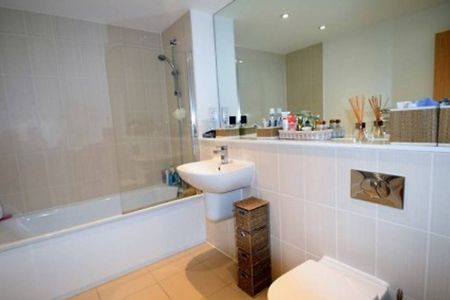 1 Bed Flat, Arthur Road, SW19 - Photo 4