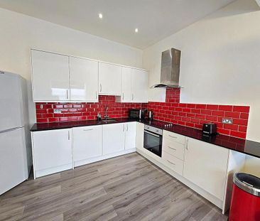2 bedroom flat to rent - Photo 4