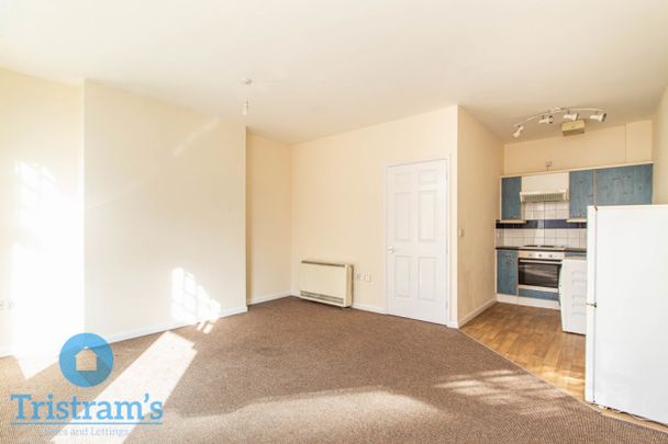 References Pending - 1 bed Apartment - Photo 1