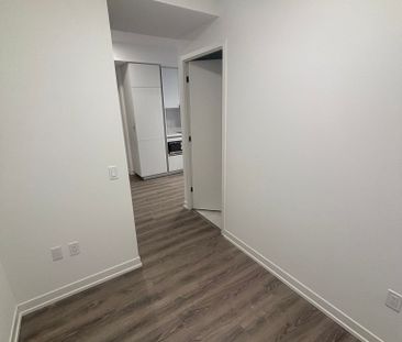 For Lease - 8 Interchange Way Unit# 2807, Vaughan, Ontario - Photo 1