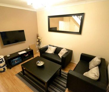 3 bedroom terraced house to rent - Photo 3