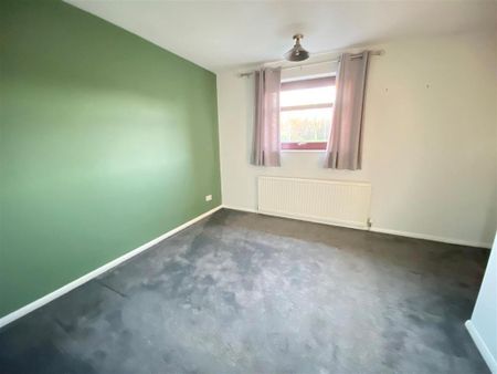 2 bedroom end of terrace house to rent - Photo 2