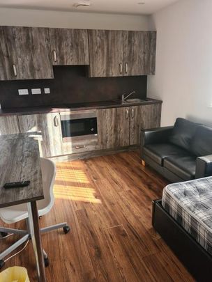 Studio to rent - Photo 1