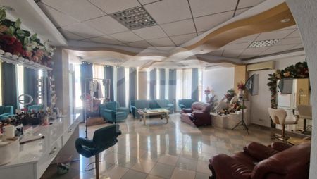 Vila individuala , B-dul Pieptanari, acceptam si cazre munci - Fotografie 5