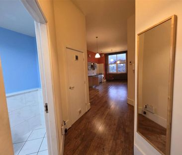 Studio to rent - Photo 6