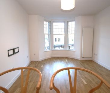 Station Road, 2 Bedroom Unfurnished Modern Apartment, Milngavie – A... - Photo 3