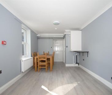 1 bedroom in a house share to rent - Photo 6