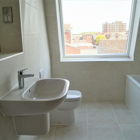 Icknield House, 40 West Street, Dunstable, Beds, LU6 - Photo 4