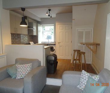 3 bedroom terraced house to rent - Photo 2