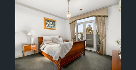 Family Home in Prime Ascot Vale Pocket - Photo 2