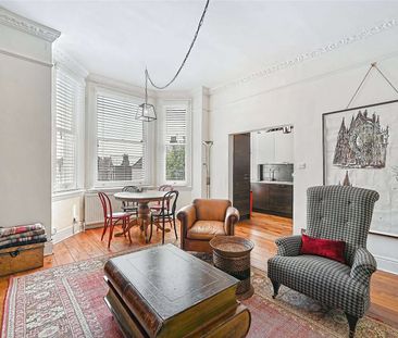 A fabulously furnished two bedroom first floor flat. - Photo 3