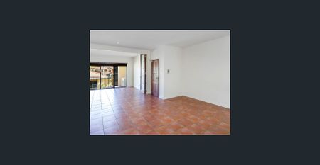 Hidden Treasure on Golf Course - Photo 2