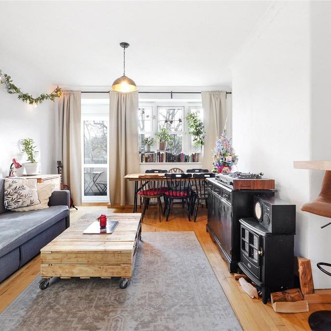 3 bedroom apartment to rent - Photo 1