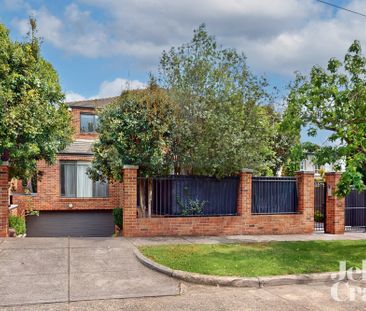 1/8 Mowbray Street, Hawthorn East VIC 3123 - House For Rent | Domain - Photo 1