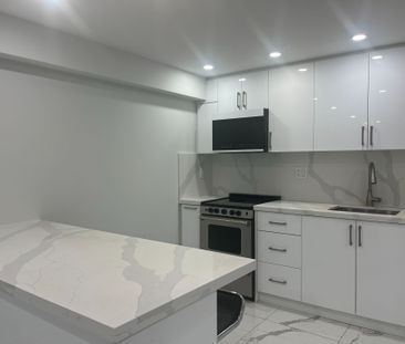 For Lease - 162 Mactier Drive, Vaughan, Ontario - Photo 3