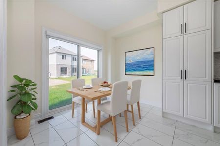 For Lease - 78 Lorne Thomas Place, New Tecumseth, Ontario - Photo 5