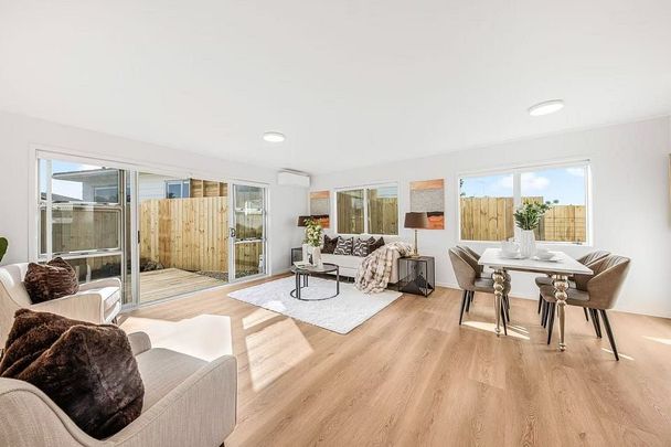 Charming 2BR Home with Garden & Deck - Photo 1