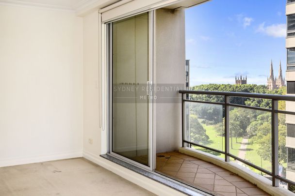 Stunning One Bedroom with Views & Parking - Photo 1