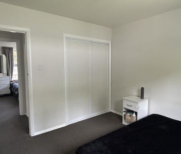 3 Bedroom Home + Double Garage - Photo 3