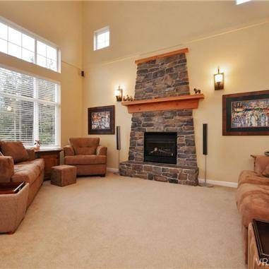 Bright, elegant 4 bed, 3 bath home in Sooke (Sunriver) - Photo 3