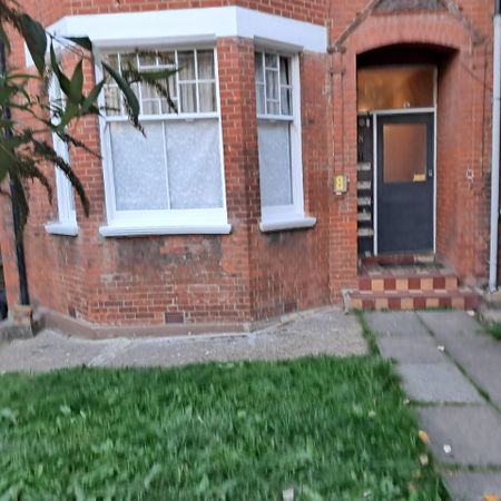 Studio Flat, Streatham, SW16 - Photo 3