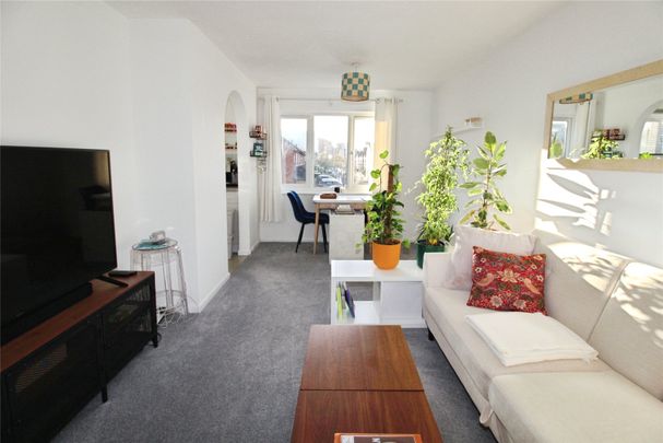 Hopwood Close, London, SW17 0AG - Photo 1