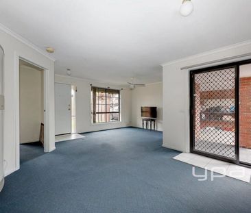 Prime Location - Photo 3